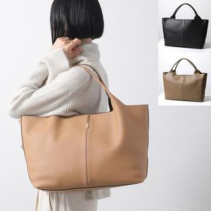 TODS トートバッグ XBWEBRA0300UBL レザー