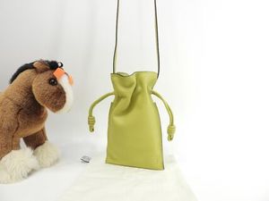 ロエベ ミニポシェット フラメンコポケット レザー黄