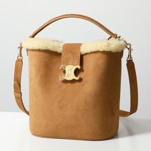 CELINE ショルダーバッグ Medium Louise ルイーズ 116613GFT