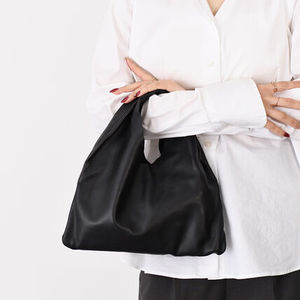 【国内即発】THE ROW Small Bindle バッグ レザー