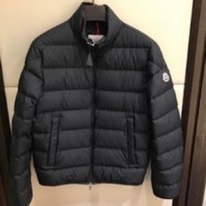 パリ直営店買付!【MONCLER】Baudinetショートダウン☆2色