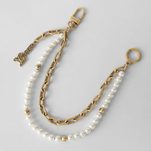 【国内即発】ルイヴィトン キーホルダー M01689