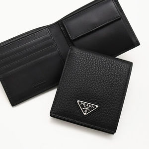 【国内即発】PRADA コインパース付きレザーウォレット