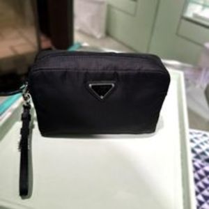 【PRADA】Re-Nylon ナイロン ロゴ ポーチ
