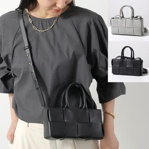 BOTTEGA VENETA ショルダーバッグ ARCO アルコ 776778 VCQC2