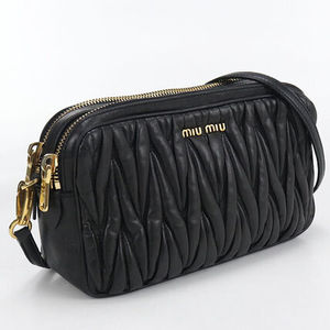 MIUMIU(OUTLET) 斜め掛け ショルダーバッグ【ランク:A】