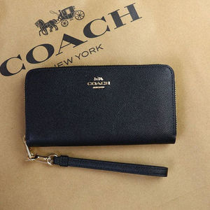 即発 アウトレットCOACH 長財布ジップアラウンド ストラップ付