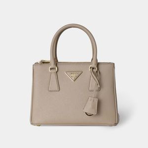 関税負担なし☆PRADA レディース ハンドバッグ
