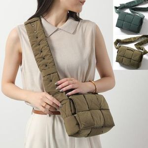 BOTTEGA VENETA バッグ パデッド テック カセット 755182 VBO81