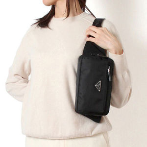 プラダ PRADA サフィアーノレザー ベルト ボディバッグ