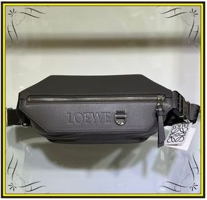 【LOEWE】ロエベ コンバーチブル スリング バッグ ロゴ