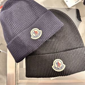 ★MONCLER★SALE ♪ロゴ付き ニットキャップ