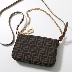 FENDI ショルダーバッグ BAGUETTE バゲット 8BS073 AD23