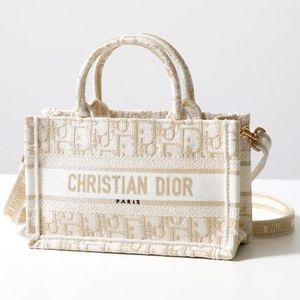 Dior ハンドバッグ Book Tote ブックトート ミニ S5573CTQR