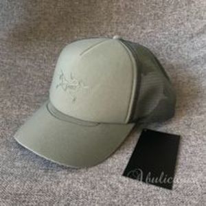 Arc’teryx☆メッシュ・キャップ BIRD CURVED BRIM TRUCKER HAT