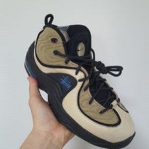 【STUSSY★】x Nike Air Penny II Rattan and Limestone