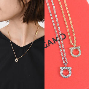 【国内即発】Salvatore Ferragamo クルスタルネックレス