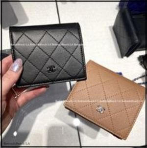 【マット風の大人デザイン】CHANEL★二つ折り畳み財布