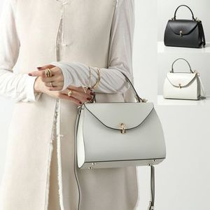 GIANNI NOTARO Carol J. ハンドバッグ 552-2 ショルダーバッグ