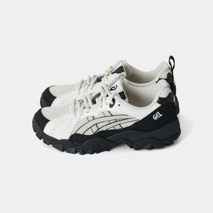 asics レディース スニーカー