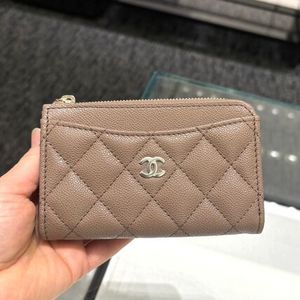 【CHANEL】 フラグメントケース