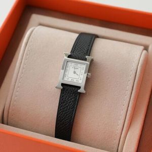 HERMES 腕時計  H watch MINI 21 W404203WW