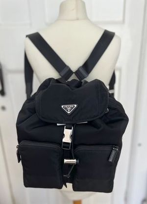 大人気 PRADA ナイロン バックパック 1BZ070