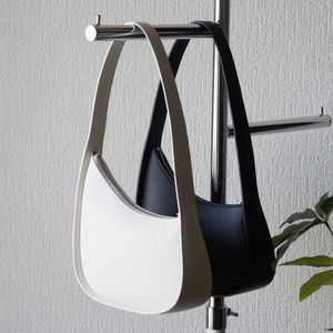 【即納OK】THE ROW Half Moon バッグ レザー