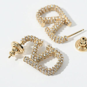 【国内即発】VALENTINO Vロゴメタルクリスタルピアス