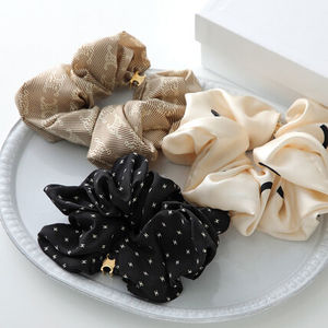 CELINE シュシュ B103Y2SIB トリオンフ