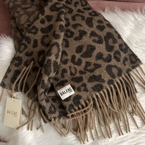 【Balzac Paris】バルザック レオパード マフラー