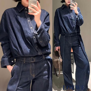 デニムが得意な《LOEWE》ギャザードデニムシャツ