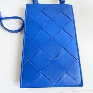 Bottega Veneta☆イントレC スマホ ケース ストラップ付