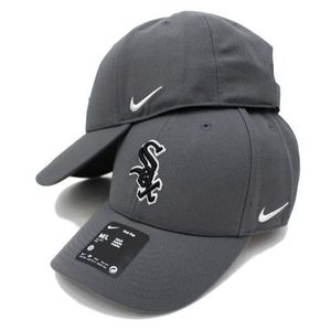 海外モデル NIKE × MLB マジックバックキャップ ダークグレー