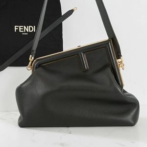 FENDI ファースト ショルダーバッグ