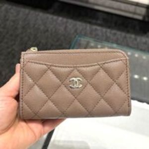 【CHANEL】 フラグメントケース