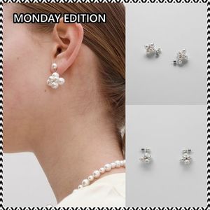 《MONDAY EDITION》 PEARL BLOOM EARRINGS