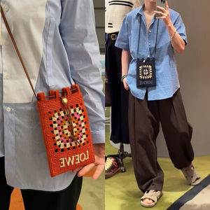 コーデのアクセントに《LOEWE》ラフィアショルダーバッグ
