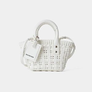 BALENCIAGA ビストロXXS 6780282IE3Y