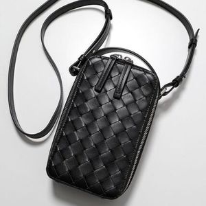 BOTTEGA VENETA フォンポーチ 826829 V2HL0 イントレチャート