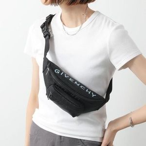 GIVENCHY KIDS ボディバッグ H30905 ウエストポーチ