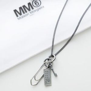 MM6 ネックレス SM6UU0093 P8601 ファウンドオブジェクト