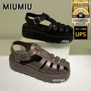 6万取引突破★UPS速達便利用!【MIUMIU】5X140E 3LKK_サンダル