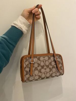 【COACH】スウィングジップバッグ20 シグネチャー ジャカード