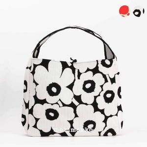 MARIMEKKO ハンドバッグ KNITTED LARGE UNIKKO【国内配送】