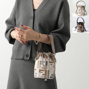 FENDI ショルダーバッグ MINI MON TRESOR 8BS010 APKE