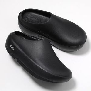 OOFOS リカバリー サンダル OOcloog+ ウークロッグ プラス