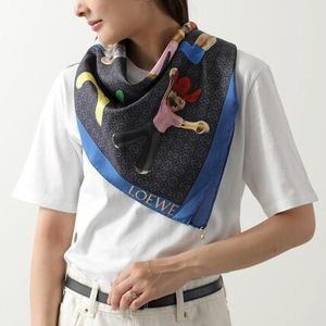 LOEWE スカーフ FSA1SS7X01 シルク 90×90