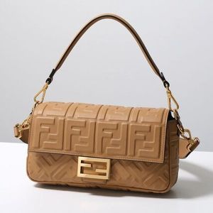 FENDI ハンドバッグ BAGUETTE 8BR600 A72V ショルダーバッグ