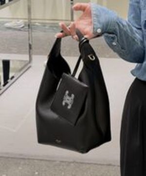 CELINE 新作 スモールホーボー L10133Q71